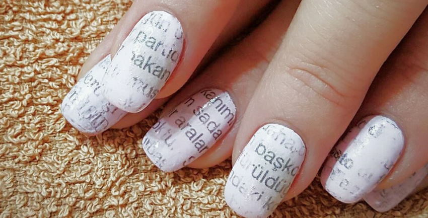 gel nails with newspaper